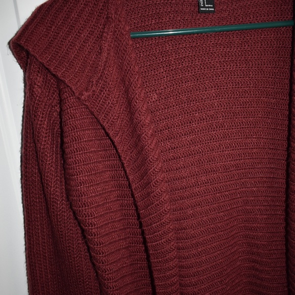 Knitted Cardigan With Hood - Picture 2 of 3